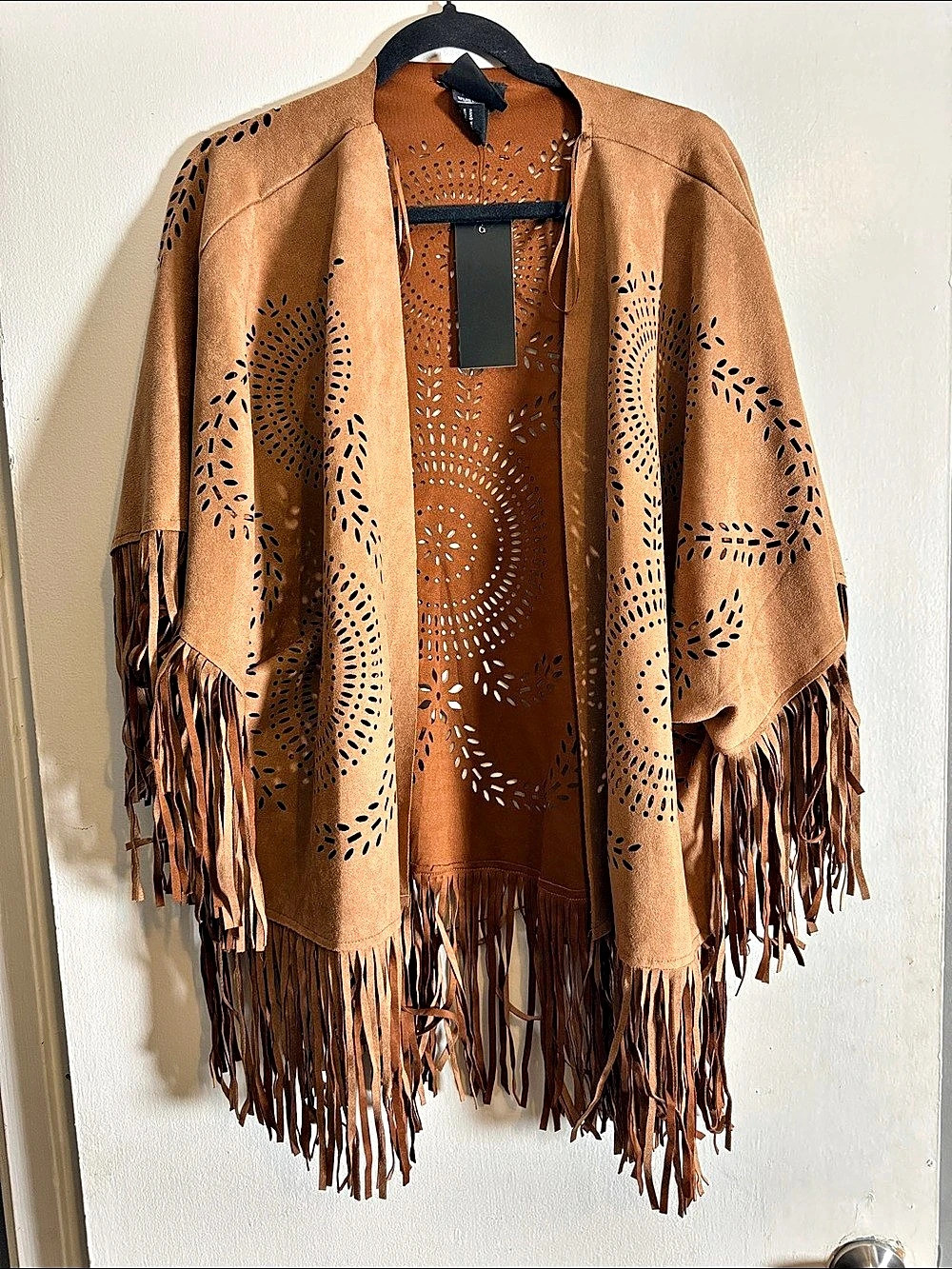 Los Angeles Project Laser-Cut Fringe Cape Size 2XL NWT